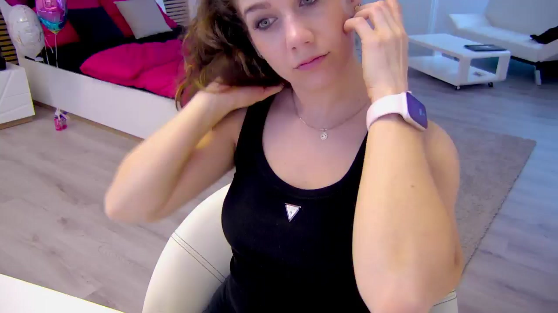 Gallery image thumbnail from Squirrel_MFC's myfreecams stream on, 05/13/2025, 12:14 image 18 of 20