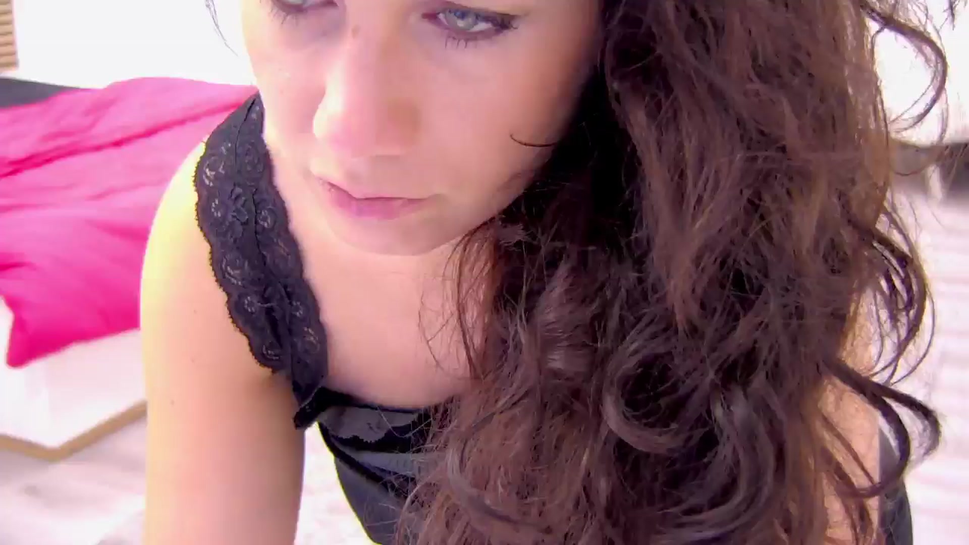 Gallery image thumbnail from Squirrel_MFC's myfreecams stream on, 05/30/2025, 22:48 image 10 of 20