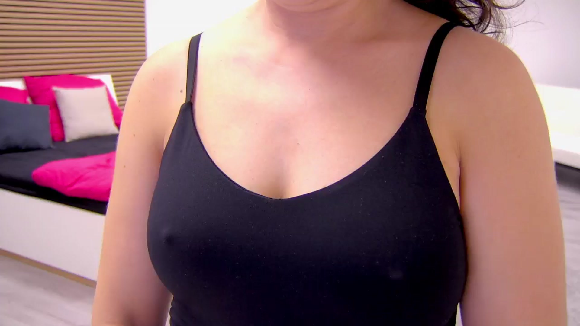 Gallery image thumbnail from Squirrel_MFC's myfreecams stream on, 05/31/2025, 21:01 image 13 of 20