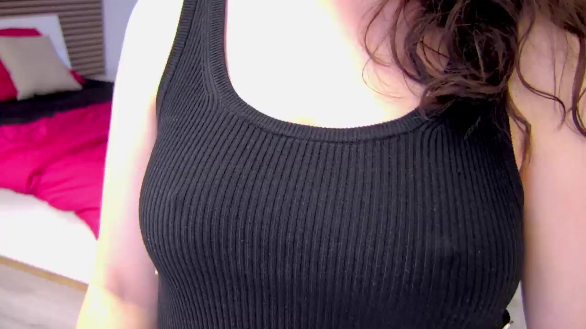 Gallery image thumbnail from Squirrel_MFC's myfreecams stream on, 06/29/2025, 20:48 image 9 of 20