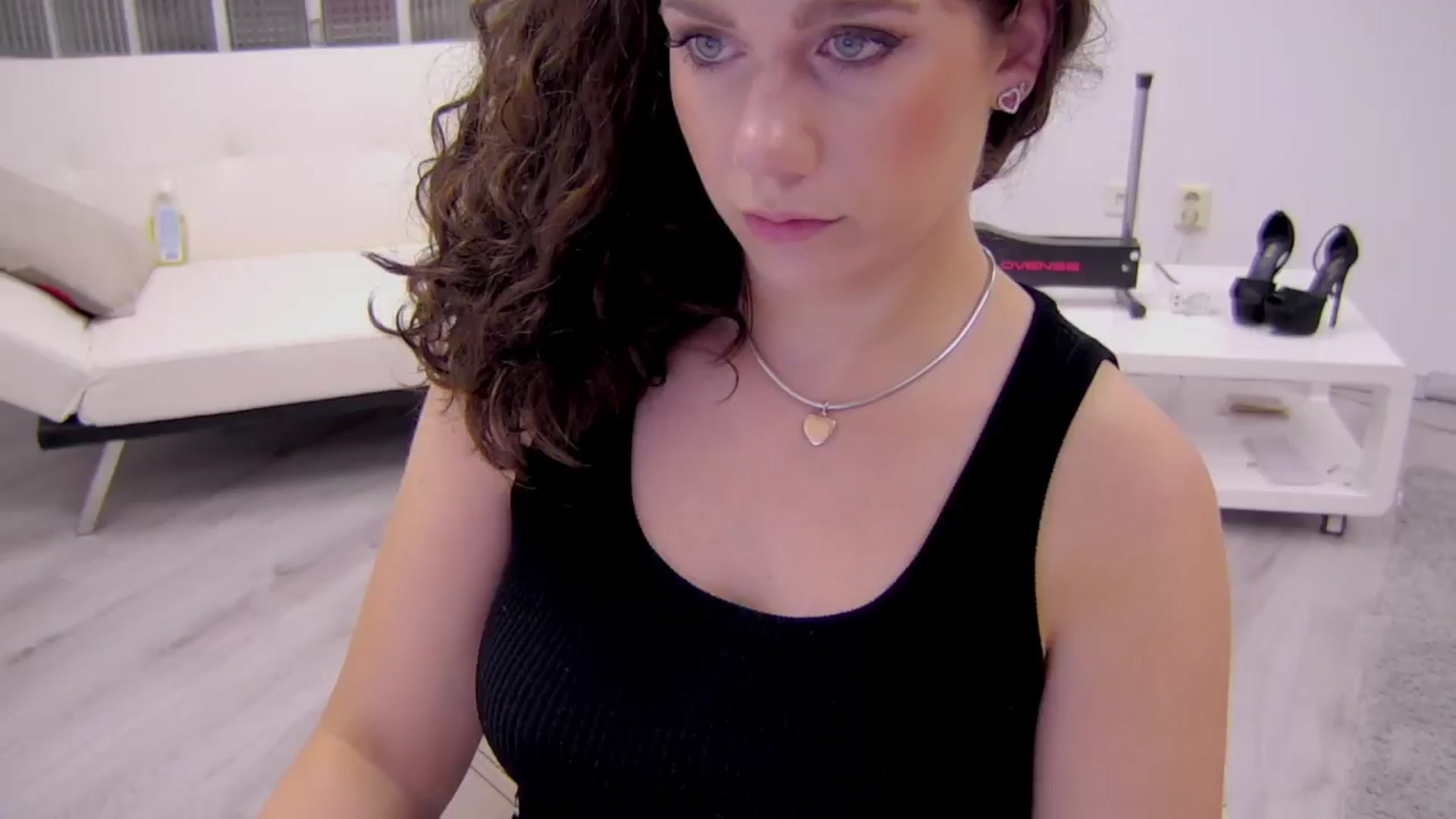 Gallery image thumbnail from Squirrel_MFC's myfreecams stream on, 08/17/2025, 22:49 image 15 of 20