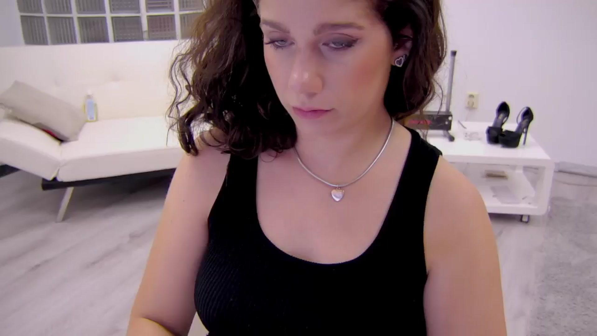 Gallery image thumbnail from Squirrel_MFC's myfreecams stream on, 08/17/2025, 22:49 image 5 of 20