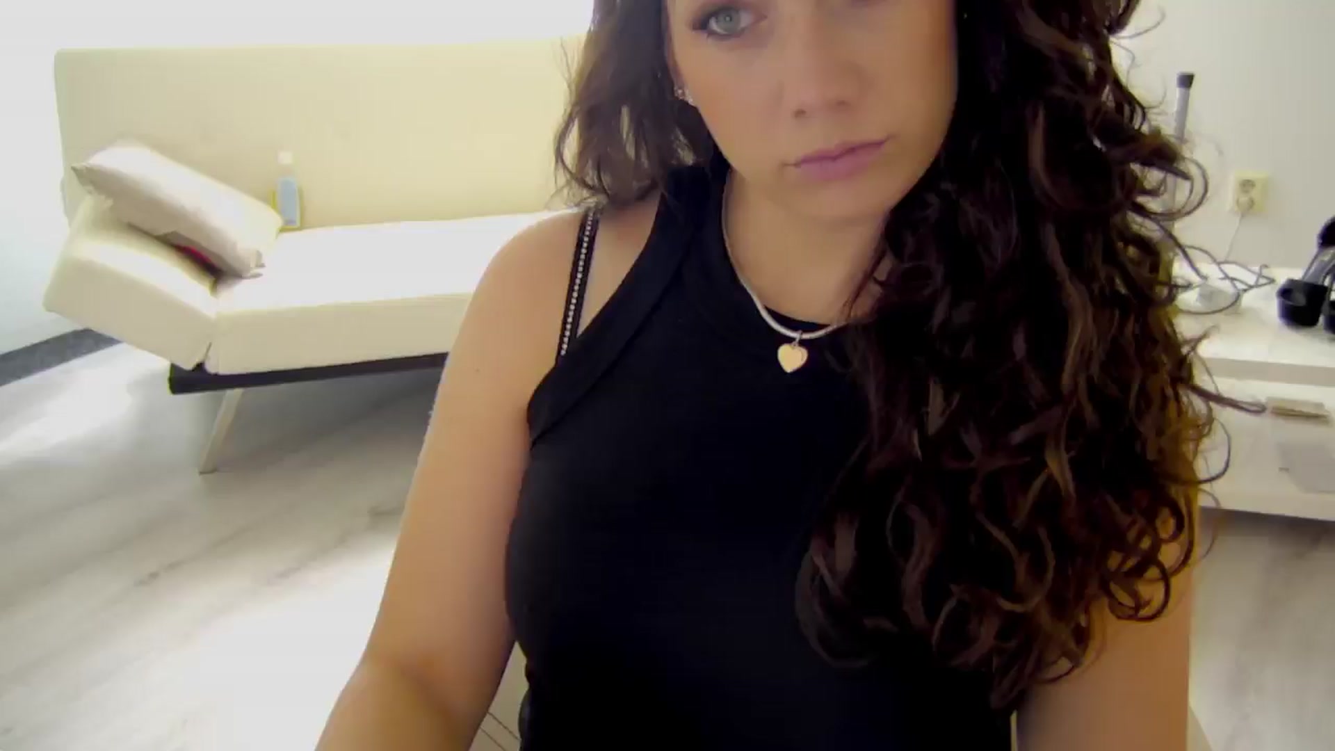 Gallery image thumbnail from Squirrel_MFC's myfreecams stream on, 08/24/2025, 13:28 image 15 of 20