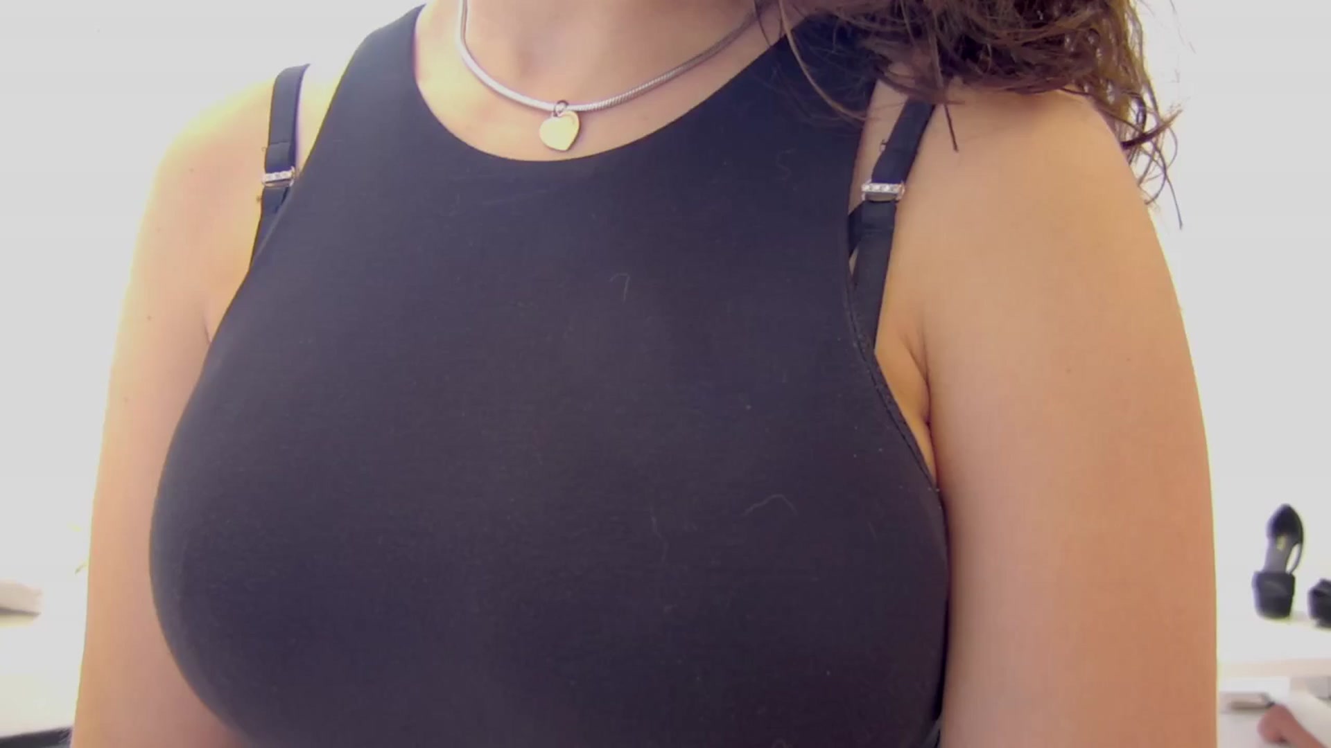 Gallery image thumbnail from Squirrel_MFC's myfreecams stream on, 09/20/2025, 14:12 image 6 of 20