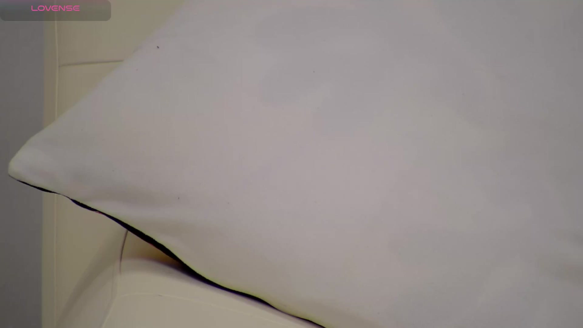 Gallery image thumbnail from Squirrel_MFC's myfreecams stream on, 11/01/2025, 23:02 image 8 of 20