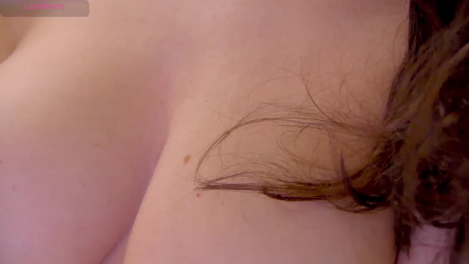 Gallery image thumbnail from Squirrel_MFC's myfreecams stream on, 12/28/2025, 01:09 image 17 of 20