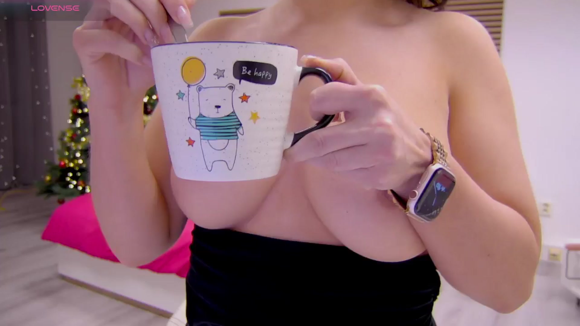 Gallery image thumbnail from Squirrel_MFC's myfreecams stream on, 01/01/2026, 22:51 image 12 of 20
