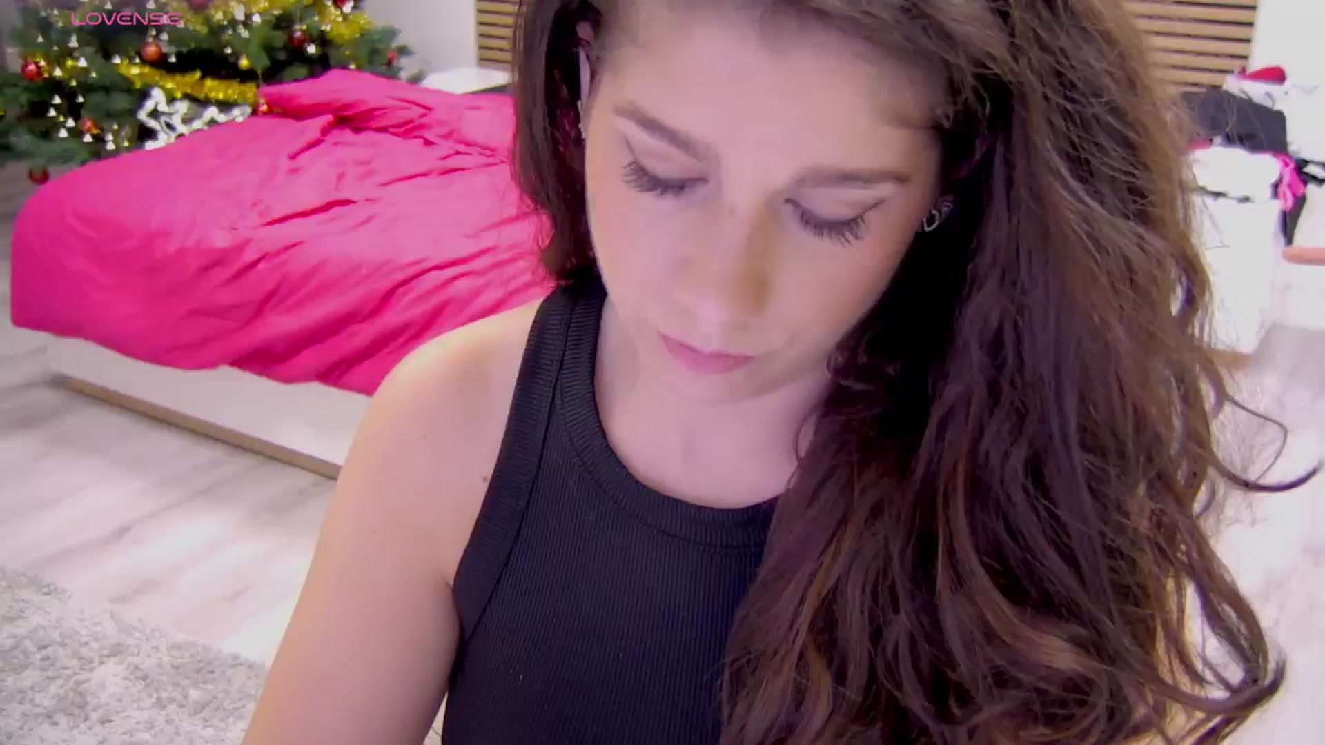 Gallery image thumbnail from Squirrel_MFC's myfreecams stream on, 01/03/2026, 23:35 image 5 of 20