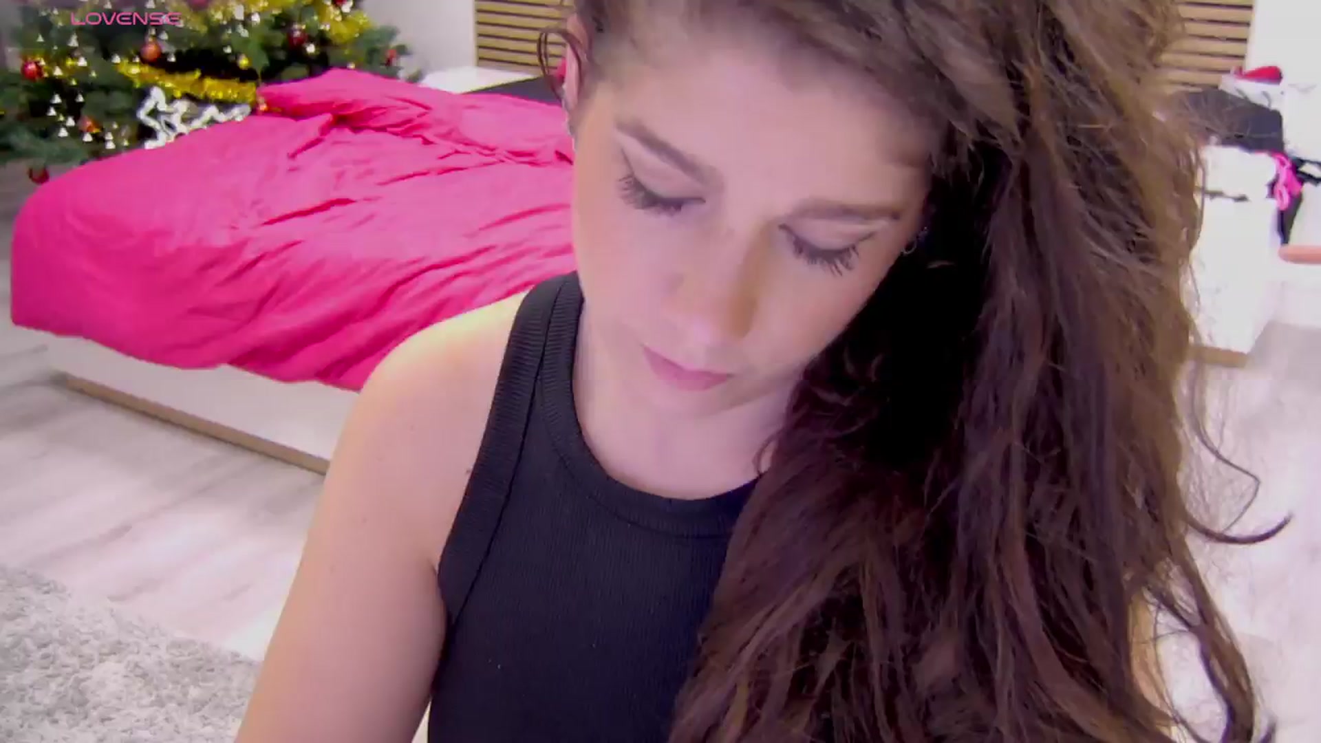 Gallery image thumbnail from Squirrel_MFC's myfreecams stream on, 01/03/2026, 23:35 image 4 of 20