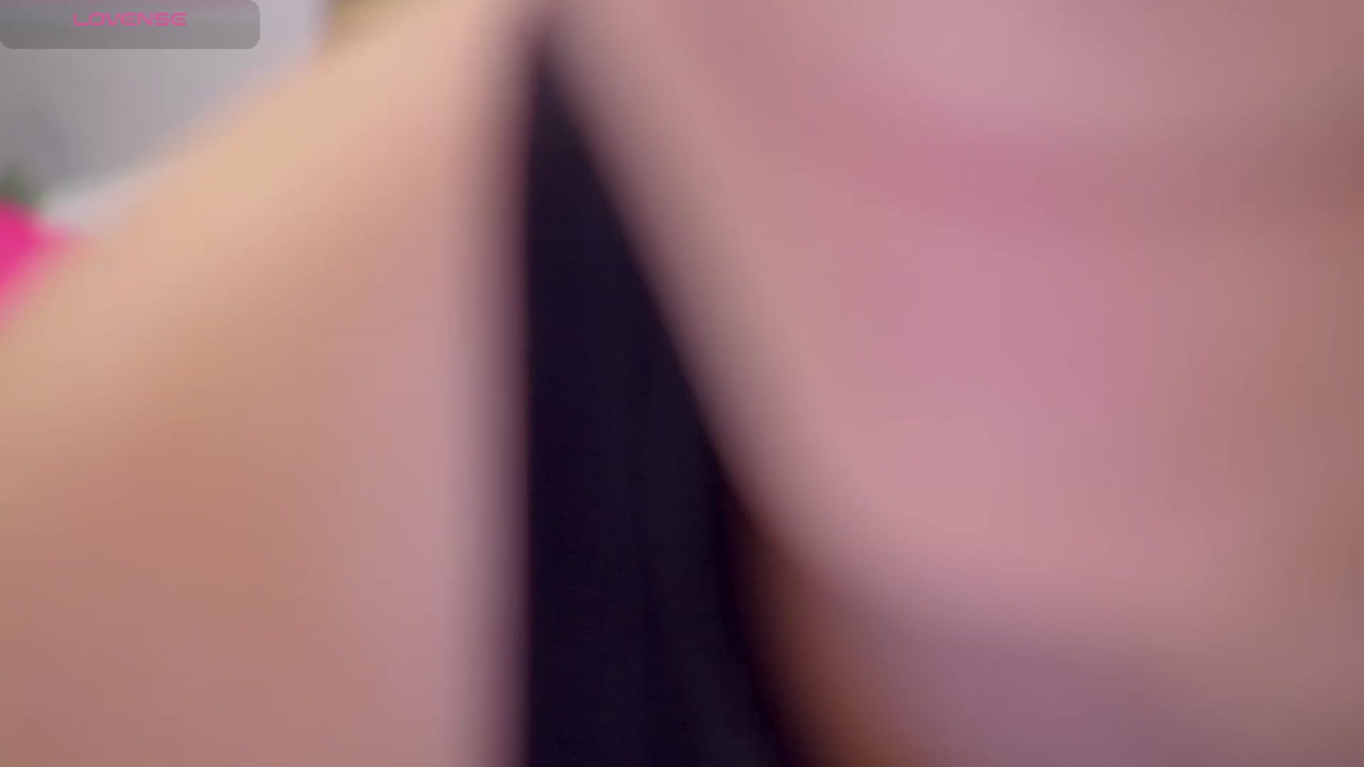 Gallery image thumbnail from Squirrel_MFC's myfreecams stream on, 01/04/2026, 24:41 image 6 of 20