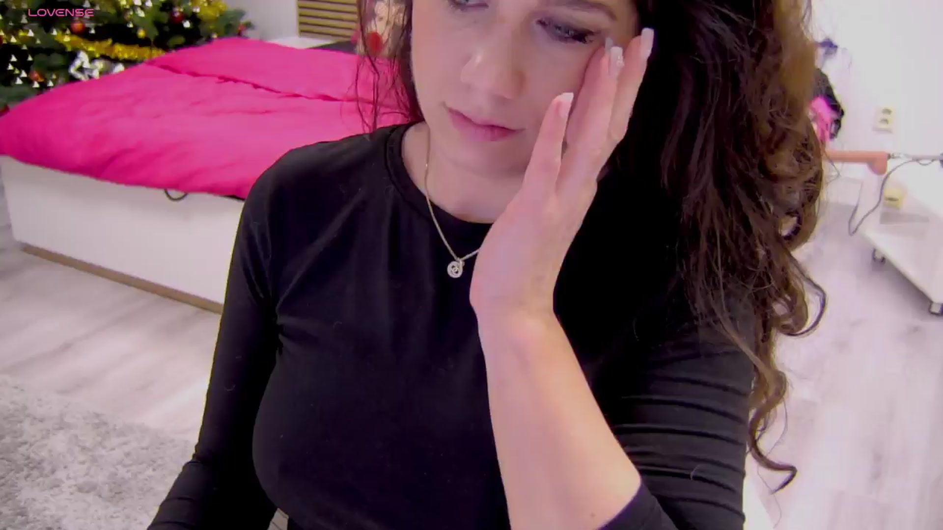 Gallery image thumbnail from Squirrel_MFC's myfreecams stream on, 01/09/2026, 23:50 image 12 of 20