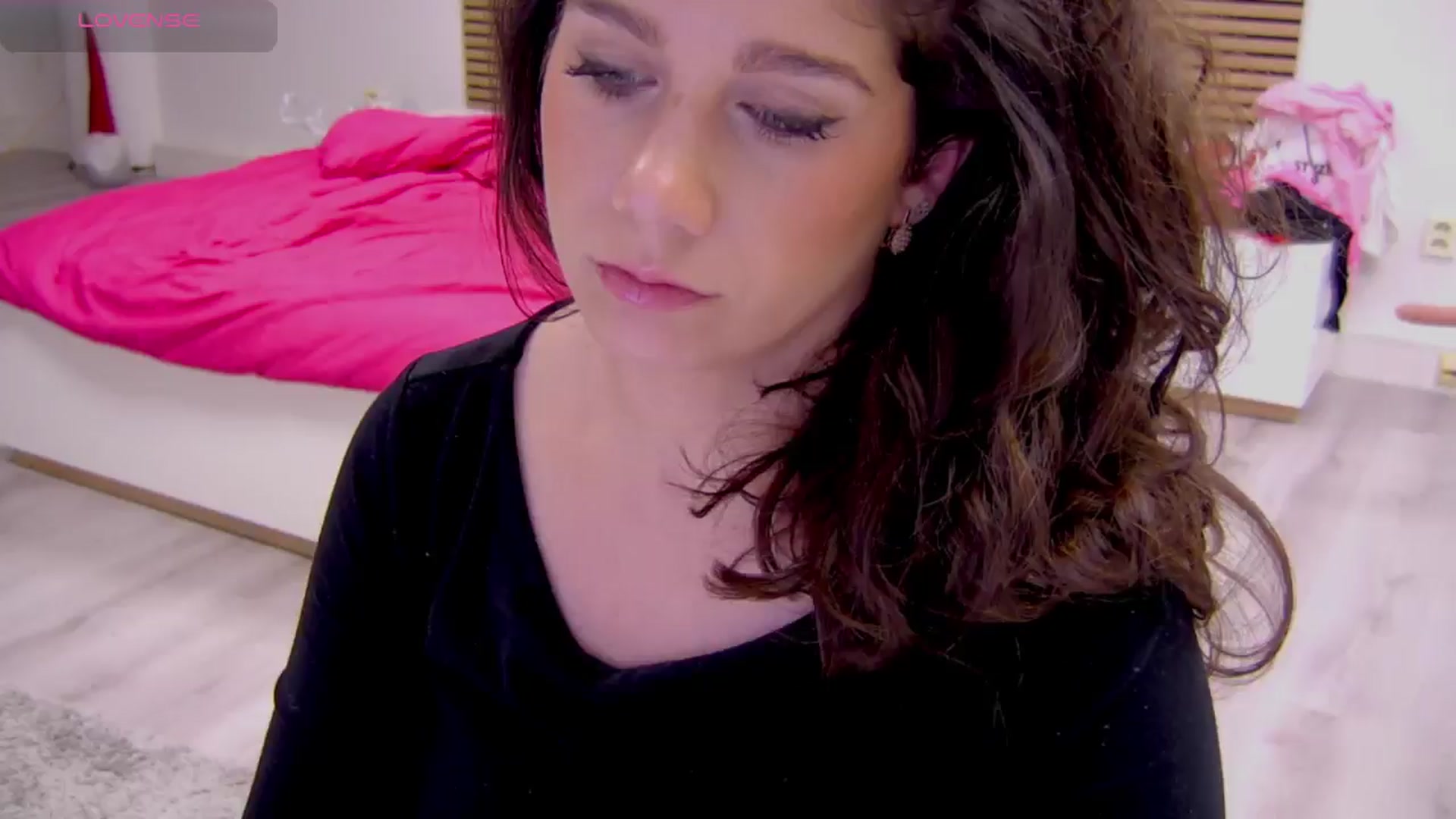 Gallery image thumbnail from Squirrel_MFC's myfreecams stream on, 02/02/2026, 24:15 image 9 of 20