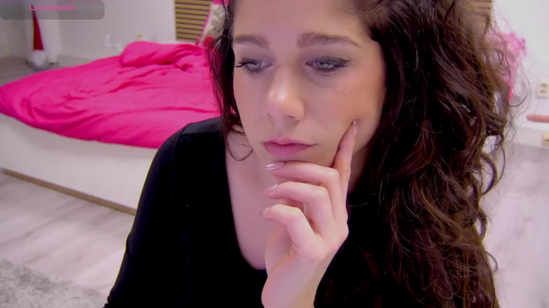 Gallery image thumbnail from Squirrel_MFC's myfreecams stream on, 02/02/2026, 24:15 image 13 of 20