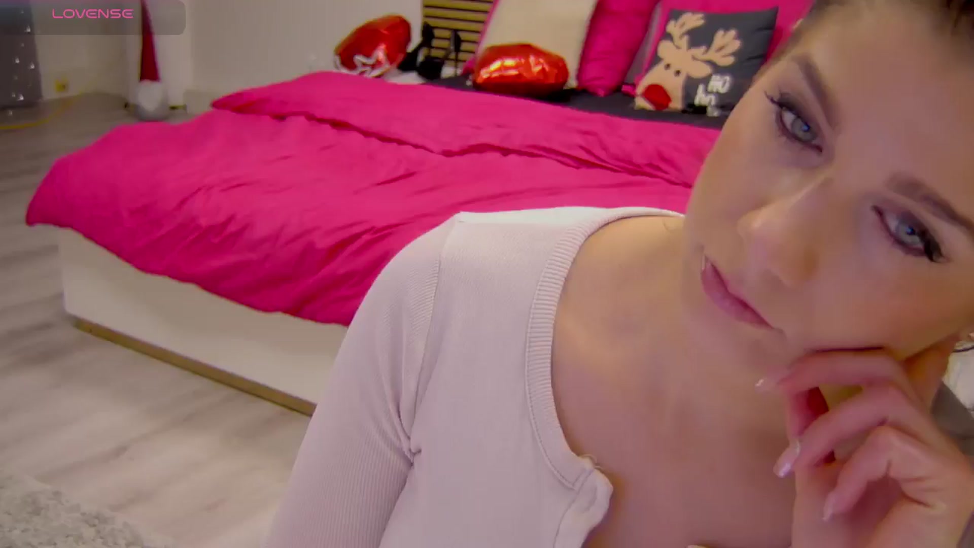 Gallery image thumbnail from Squirrel_MFC's myfreecams stream on, 02/26/2026, 22:31 image 5 of 20