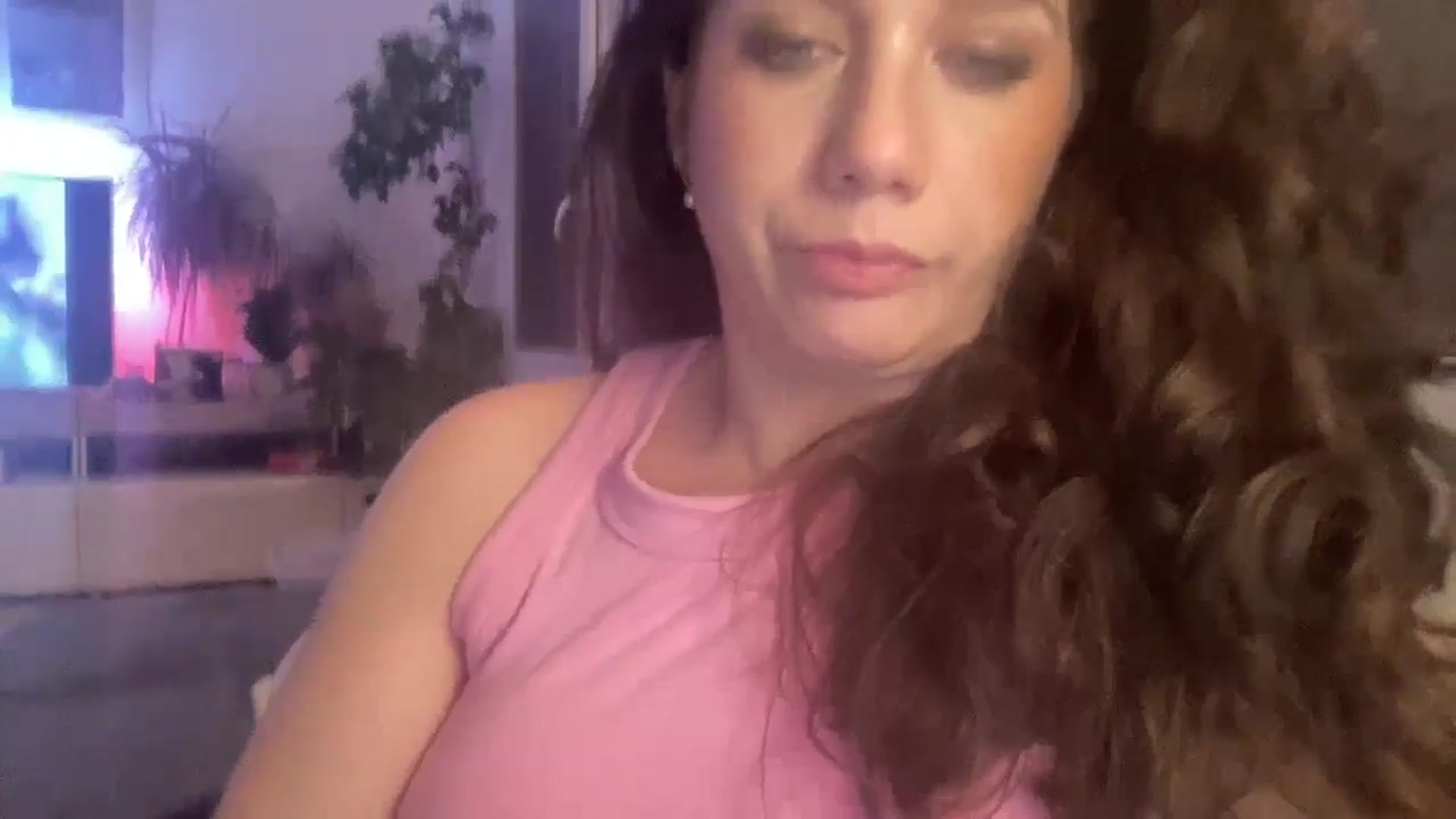 Gallery image thumbnail from Squirrel_MFC's myfreecams stream on, 03/15/2026, 02:08 image 6 of 20
