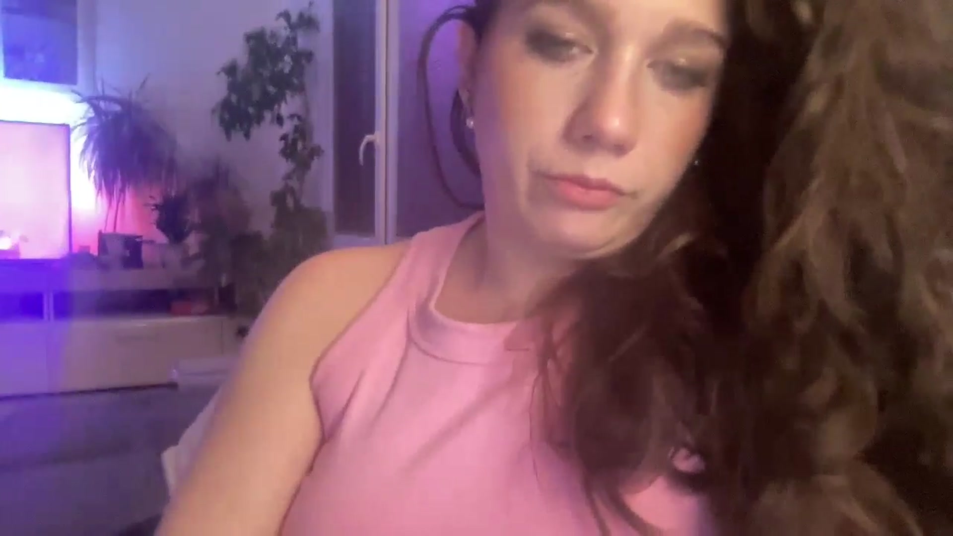 Gallery image thumbnail from Squirrel_MFC's myfreecams stream on, 03/15/2026, 02:08 image 4 of 20