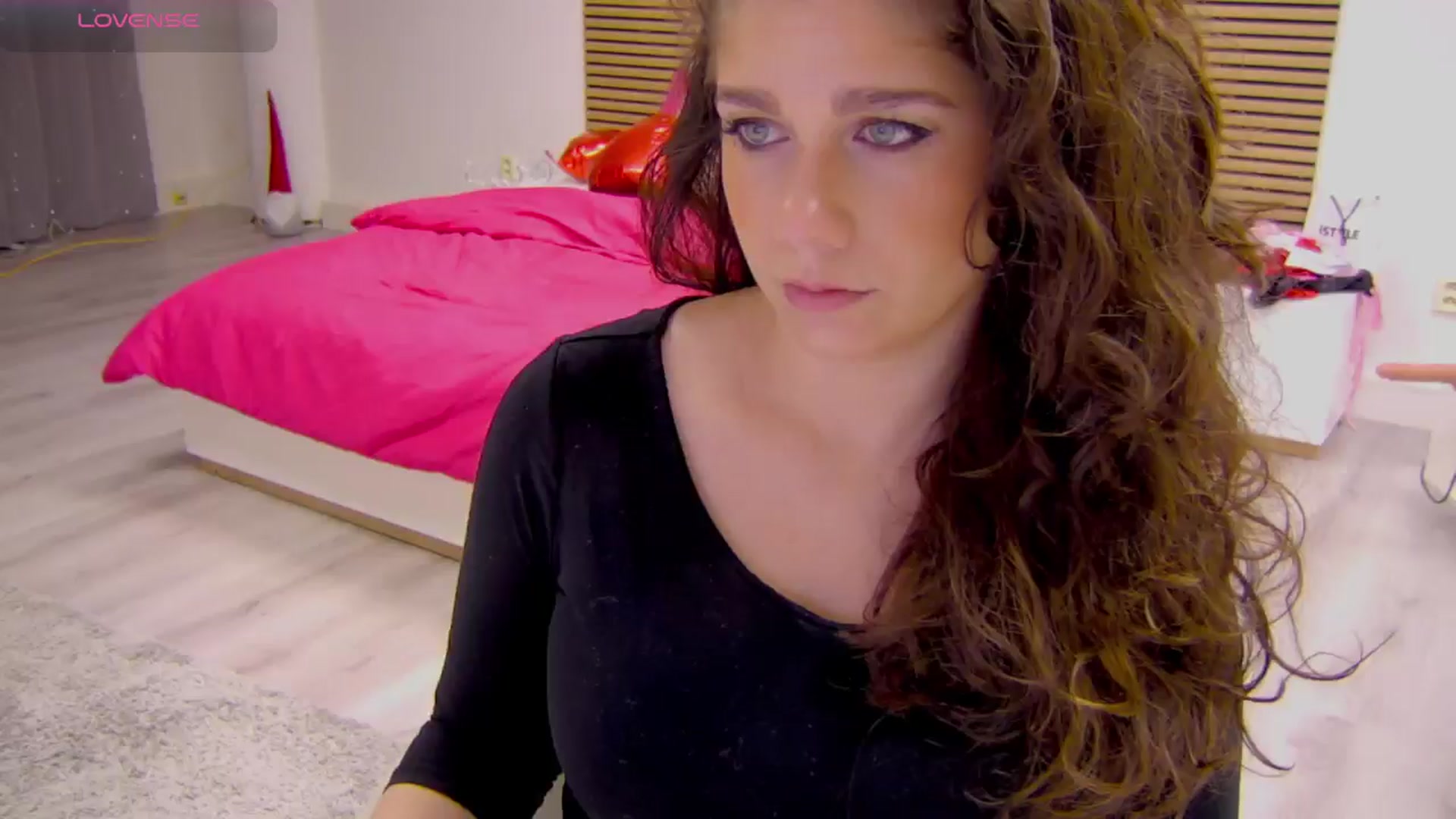 Gallery image thumbnail from Squirrel_MFC's myfreecams stream on, 03/15/2026, 21:25 image 6 of 20