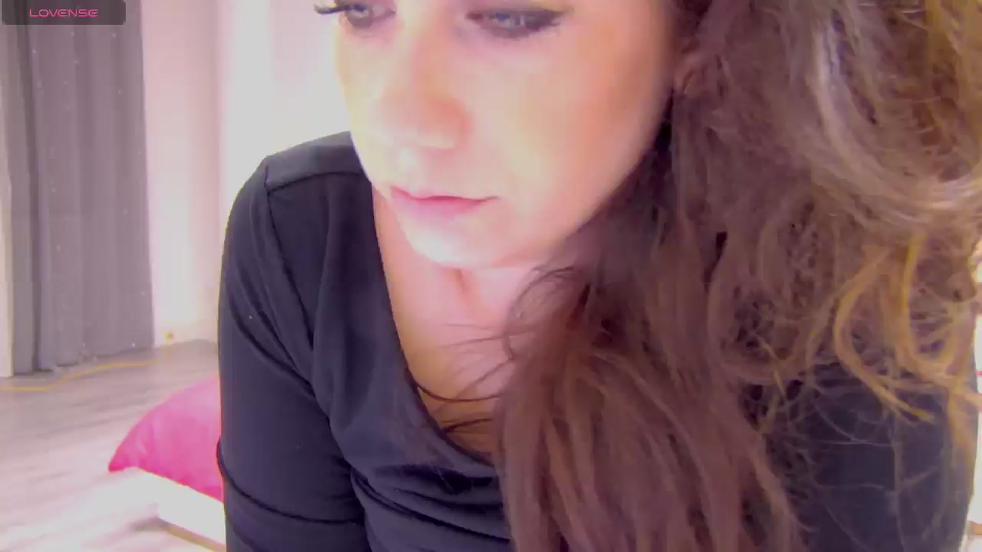 Gallery image thumbnail from Squirrel_MFC's myfreecams stream on, 03/16/2026, 01:02 image 5 of 20