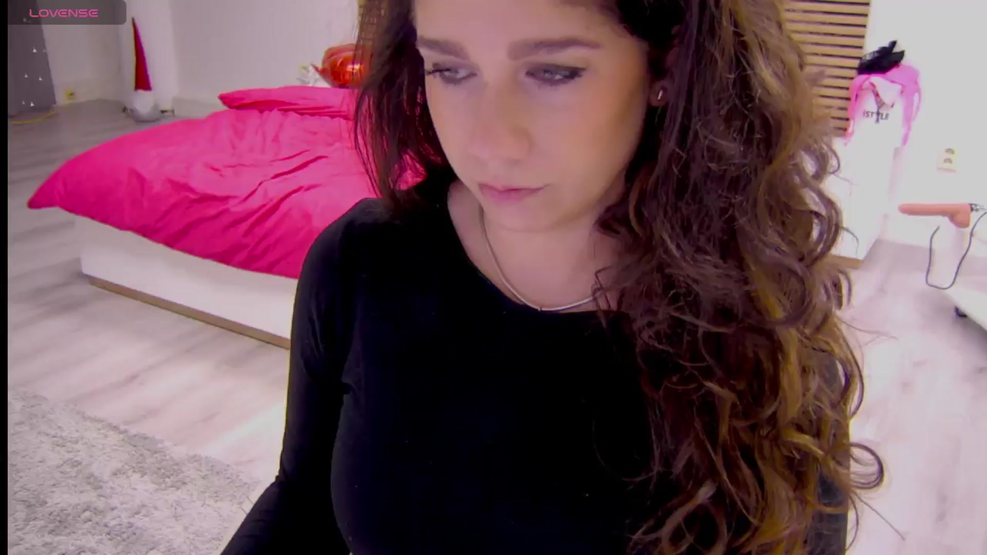 Gallery image thumbnail from Squirrel_MFC's myfreecams stream on, 04/22/2026, 18:27 image 14 of 20