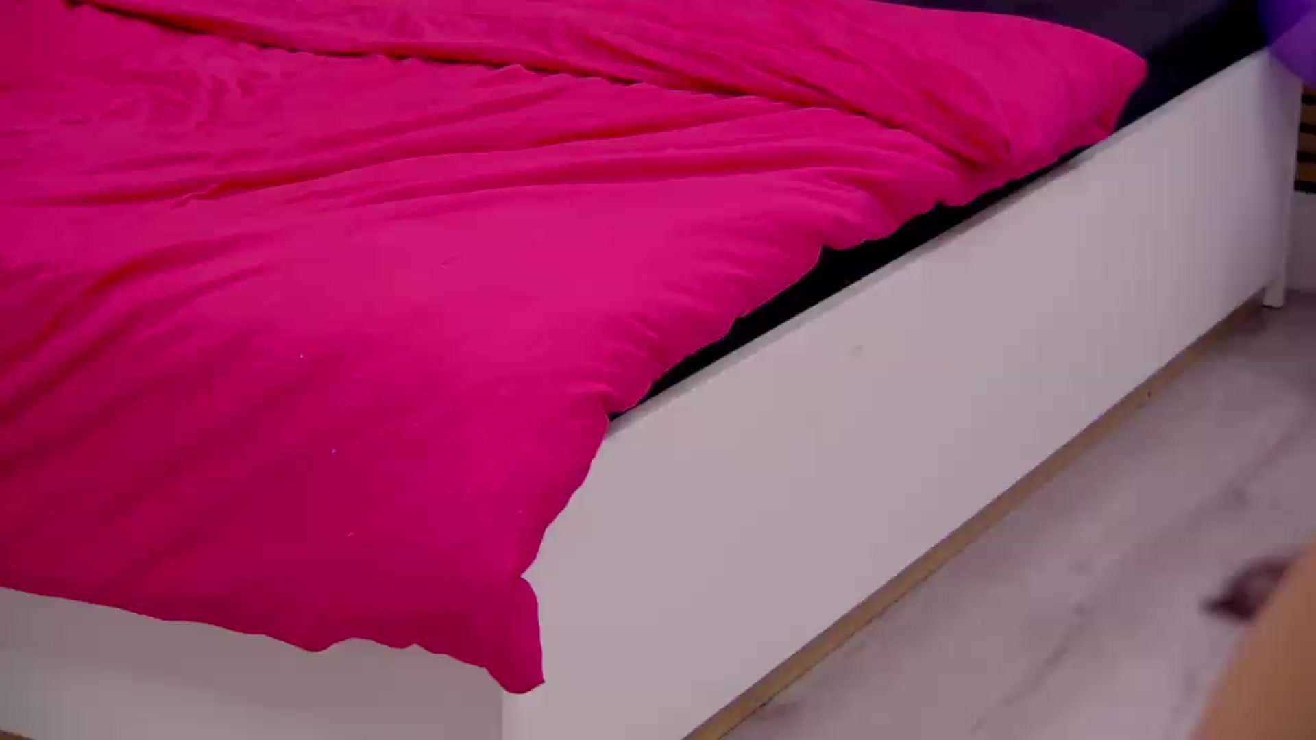 Gallery image thumbnail from Squirrel_MFC's myfreecams stream on, 05/17/2026, 22:47 image 14 of 20