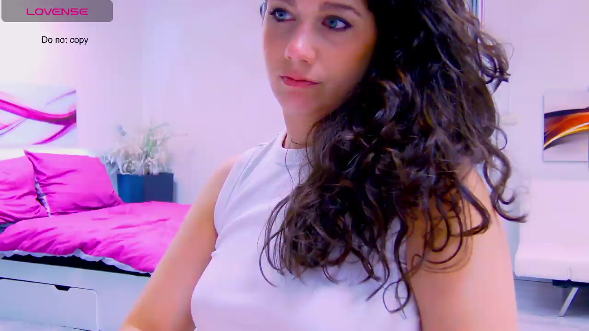 Gallery image thumbnail from Squirrel_MFC's myfreecams stream on, 05/28/2026, 01:04 image 7 of 20