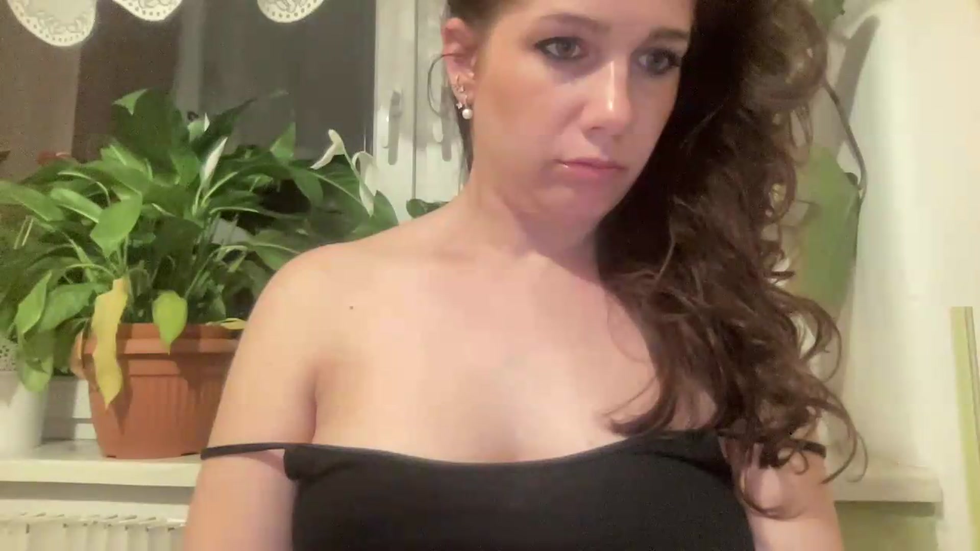 Gallery image thumbnail from Squirrel_MFC's myfreecams stream on, 06/07/2026, 23:26 image 19 of 20