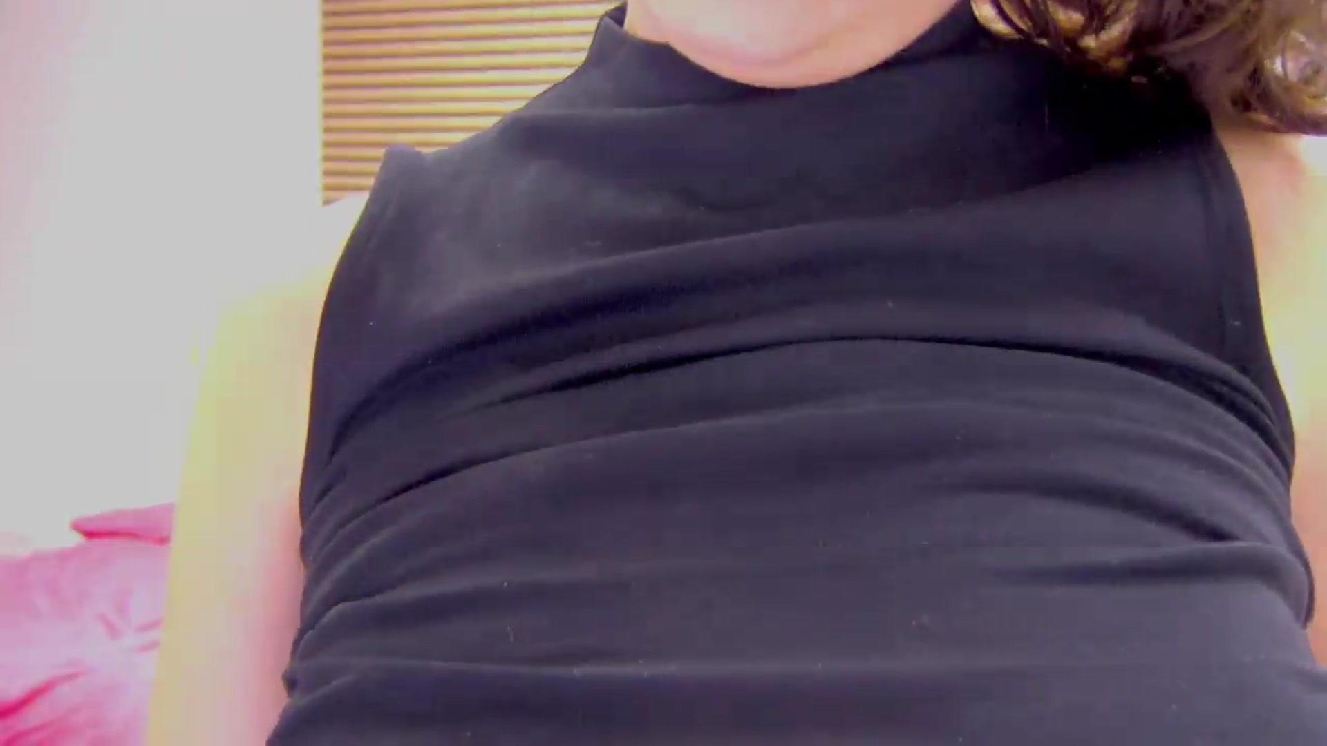 Gallery image thumbnail from Squirrel_MFC's myfreecams stream on, 06/19/2026, 24:52 image 13 of 20