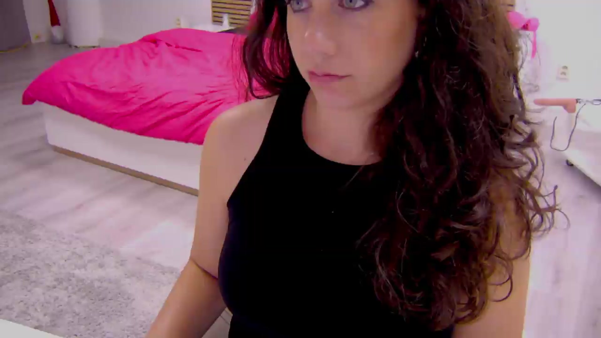 Gallery image thumbnail from Squirrel_MFC's myfreecams stream on, 06/23/2026, 23:14 image 17 of 20