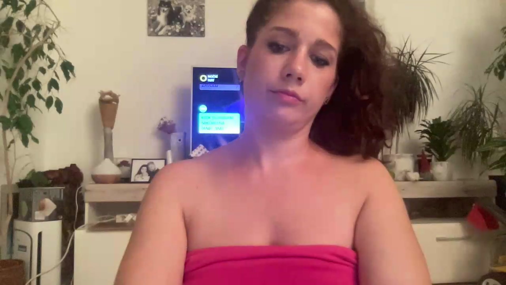 Gallery image thumbnail from Squirrel_MFC's myfreecams stream on, 07/19/2026, 24:52 image 13 of 20