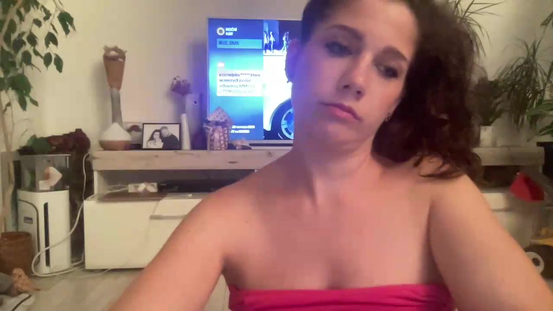 Gallery image thumbnail from Squirrel_MFC's myfreecams stream on, 07/19/2026, 24:52 image 16 of 20