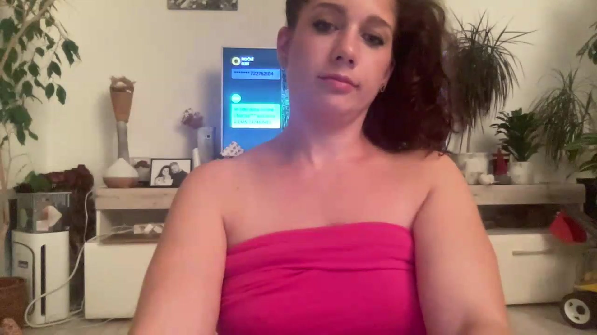 Gallery image thumbnail from Squirrel_MFC's myfreecams stream on, 07/19/2026, 24:52 image 4 of 20