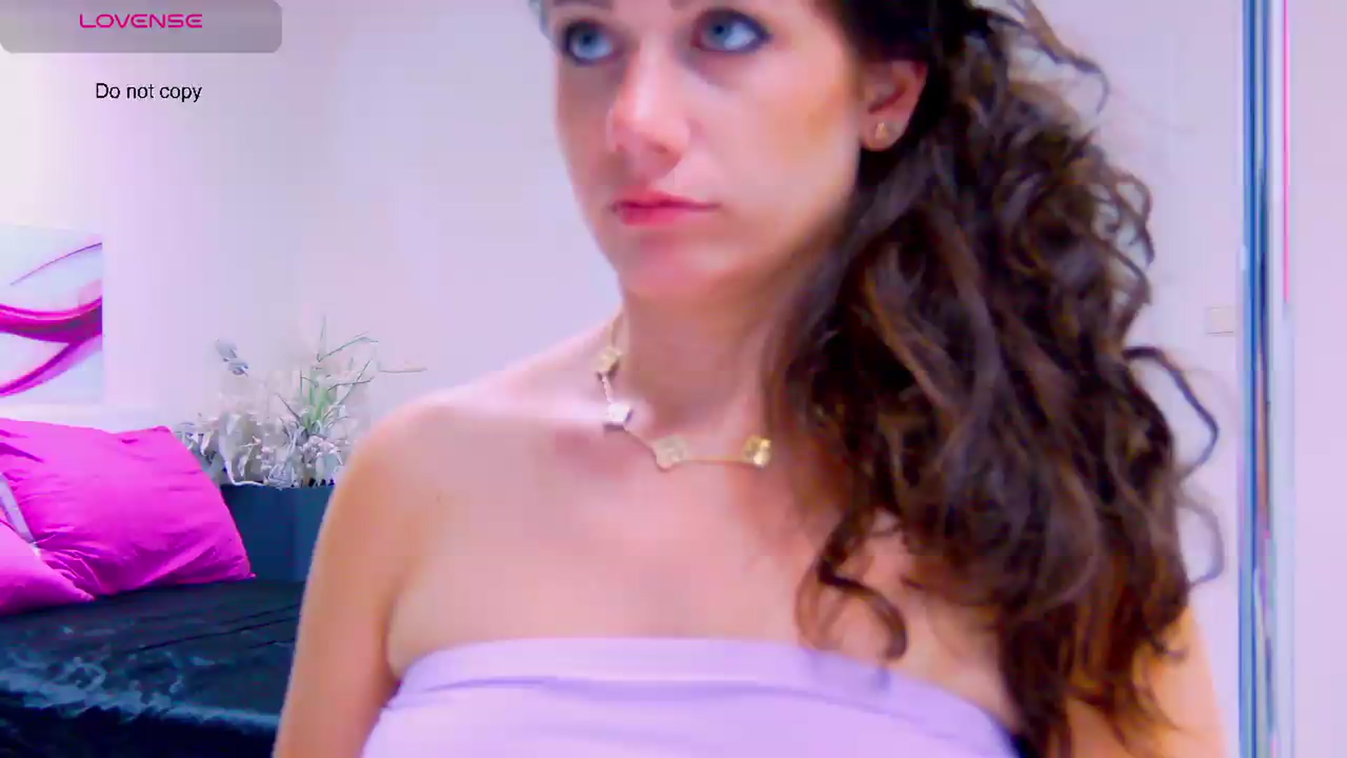 Gallery image thumbnail from Squirrel_MFC's myfreecams stream on, 07/31/2026, 24:57 image 8 of 20