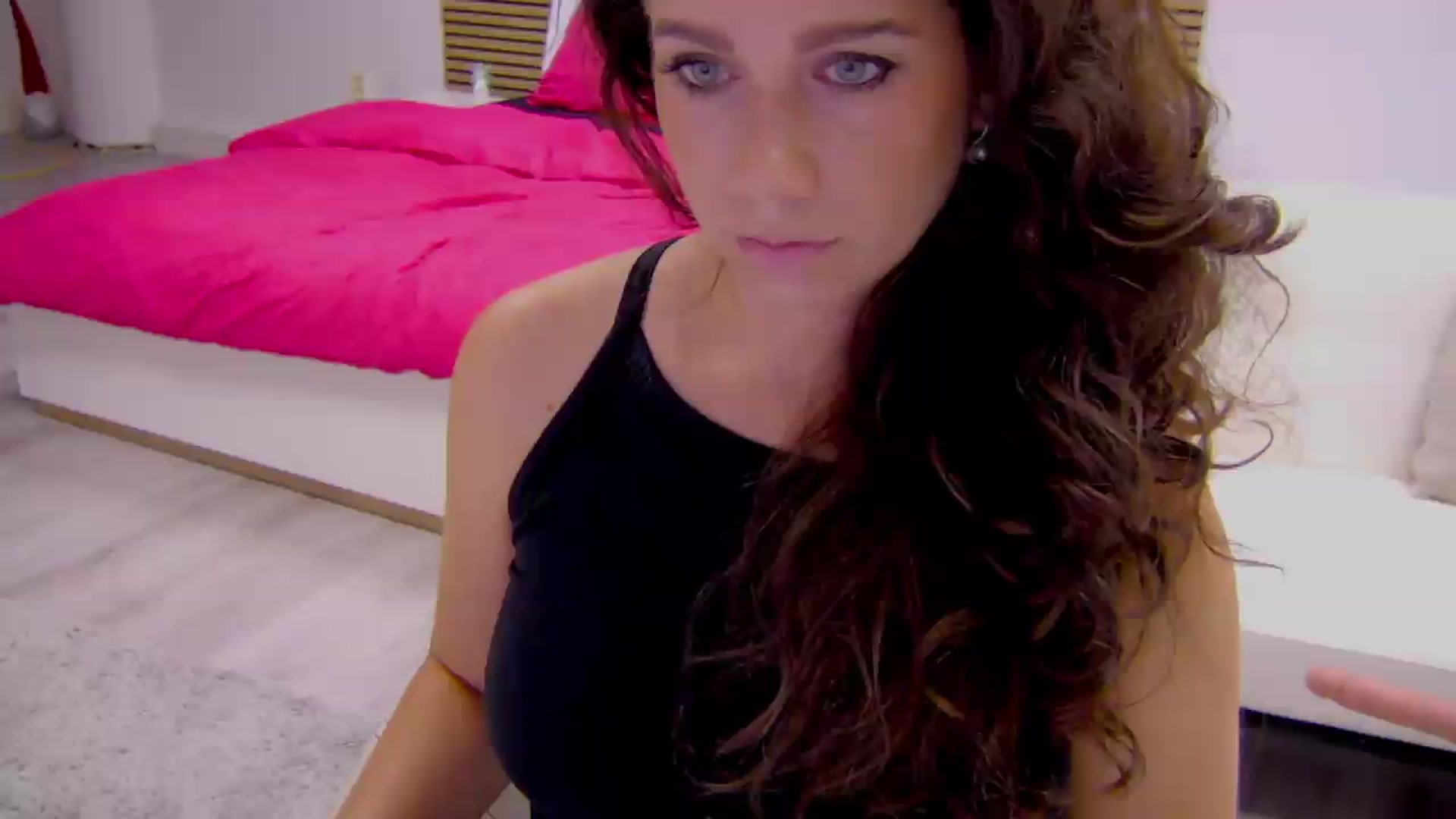 Gallery image thumbnail from Squirrel_MFC's myfreecams stream on, 08/24/2026, 01:12 image 6 of 20