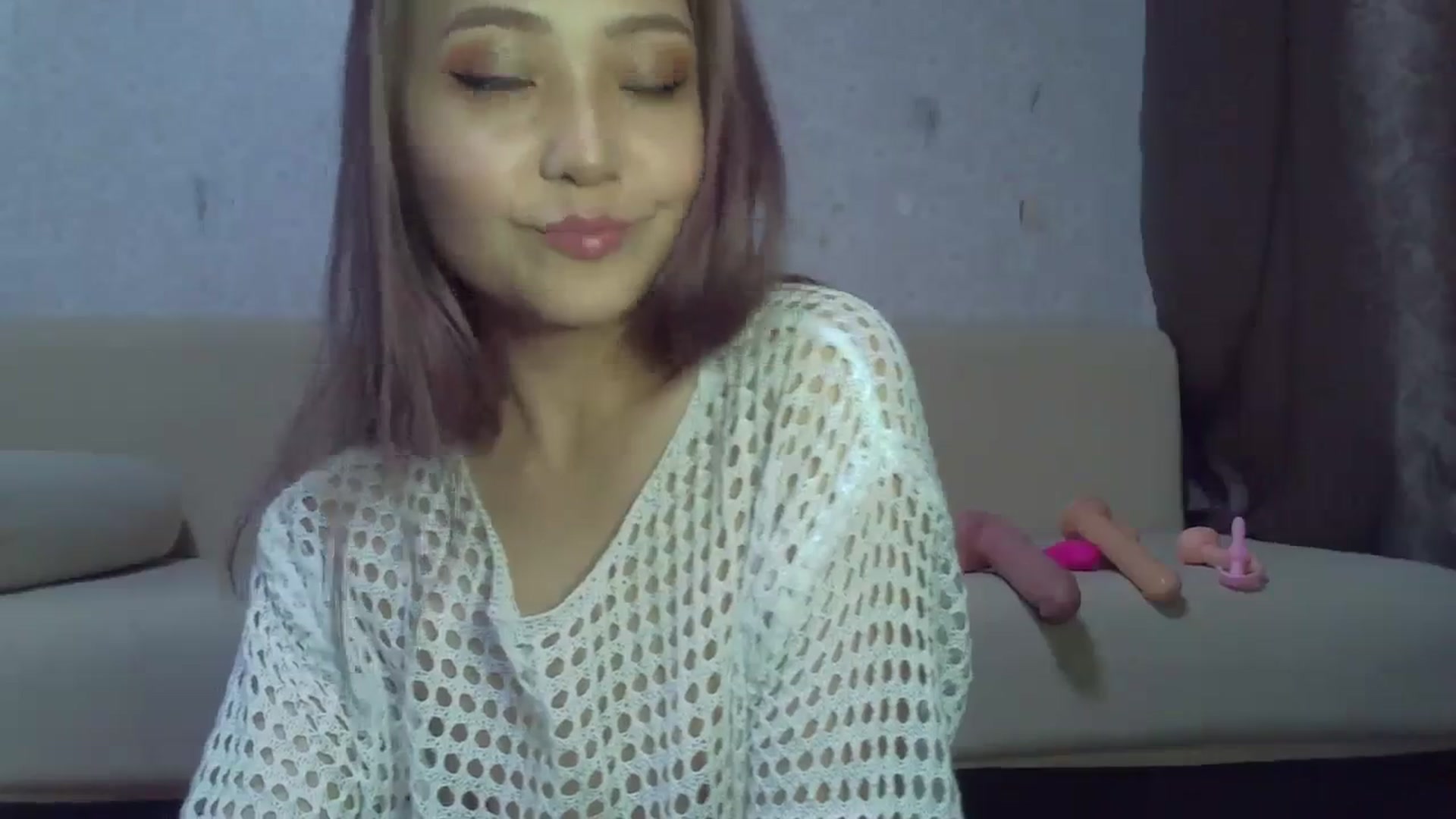Gallery image thumbnail from Squirt_BigNip's myfreecams stream on, 01/06/2024, 14:17 image 6 of 20