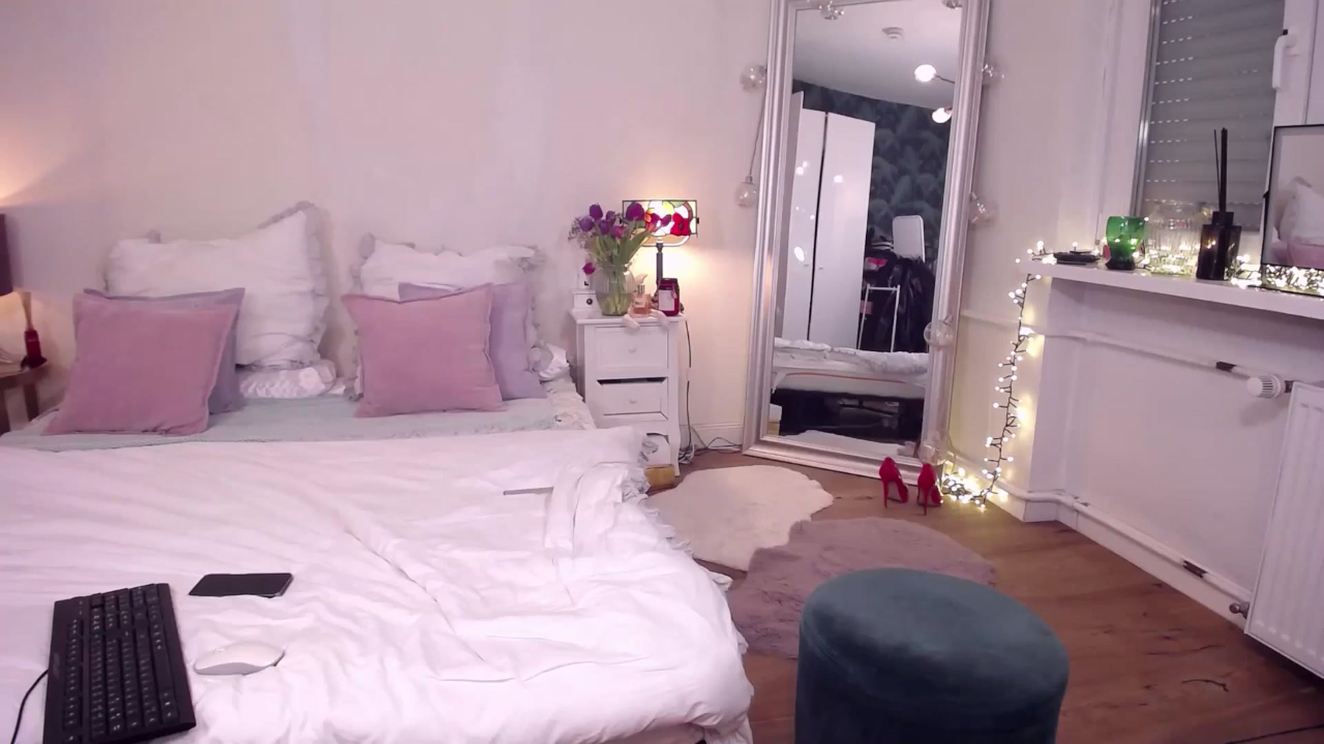 Gallery image thumbnail from Squirtly_Alex's myfreecams stream on, 05/10/2024, 18:16 image 4 of 20
