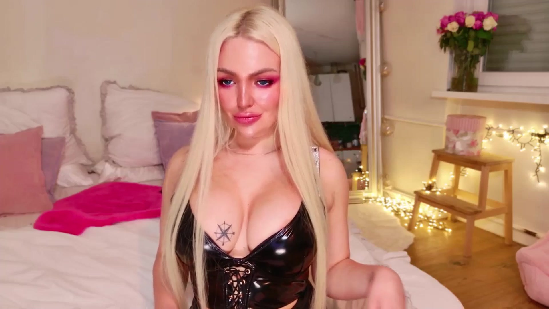 Gallery image thumbnail from Squirtly_Alex's myfreecams stream on, 04/20/2025, 22:17 image 16 of 20