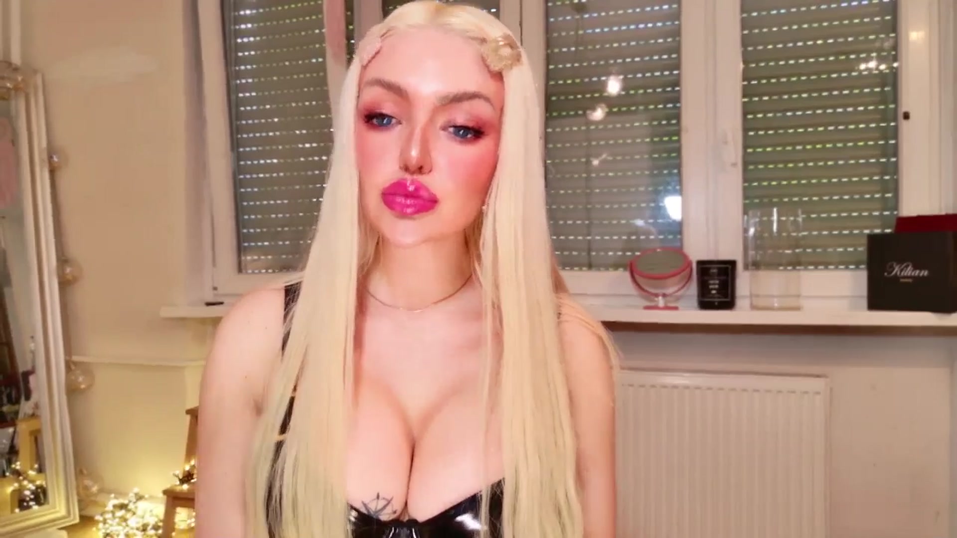 Gallery image thumbnail from Squirtly_Alex's myfreecams stream on, 04/26/2025, 15:57 image 16 of 20