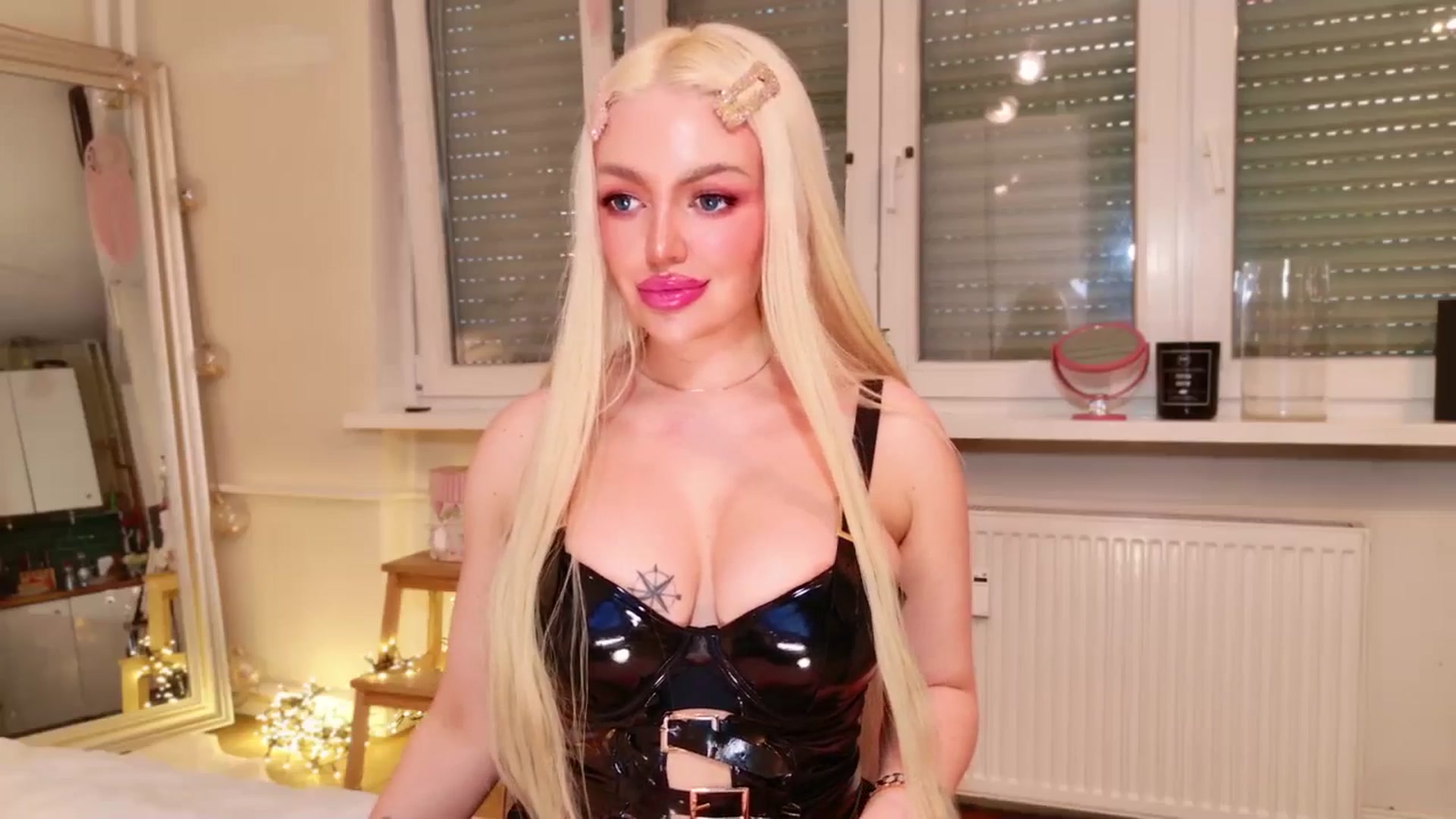 Gallery image thumbnail from Squirtly_Alex's myfreecams stream on, 04/26/2025, 17:46 image 19 of 20
