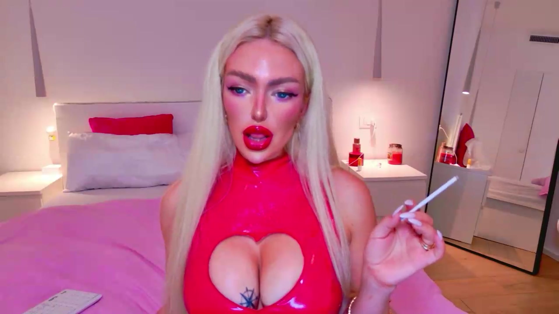 Gallery image thumbnail from Squirtly_Alex's myfreecams stream on, 05/31/2026, 18:17 image 10 of 20
