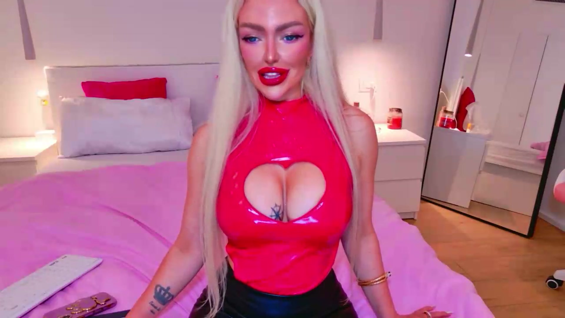 Gallery image thumbnail from Squirtly_Alex's myfreecams stream on, 05/31/2026, 18:17 image 11 of 20