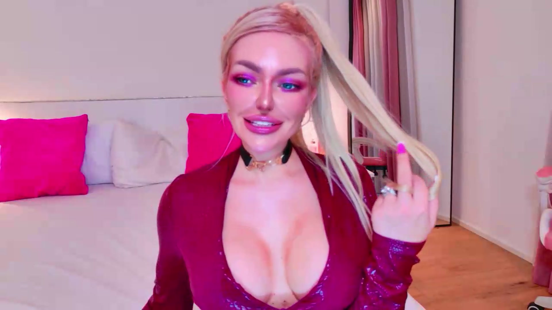 Gallery image thumbnail from Squirtly_Alex's myfreecams stream on, 08/04/2026, 20:58 image 3 of 20