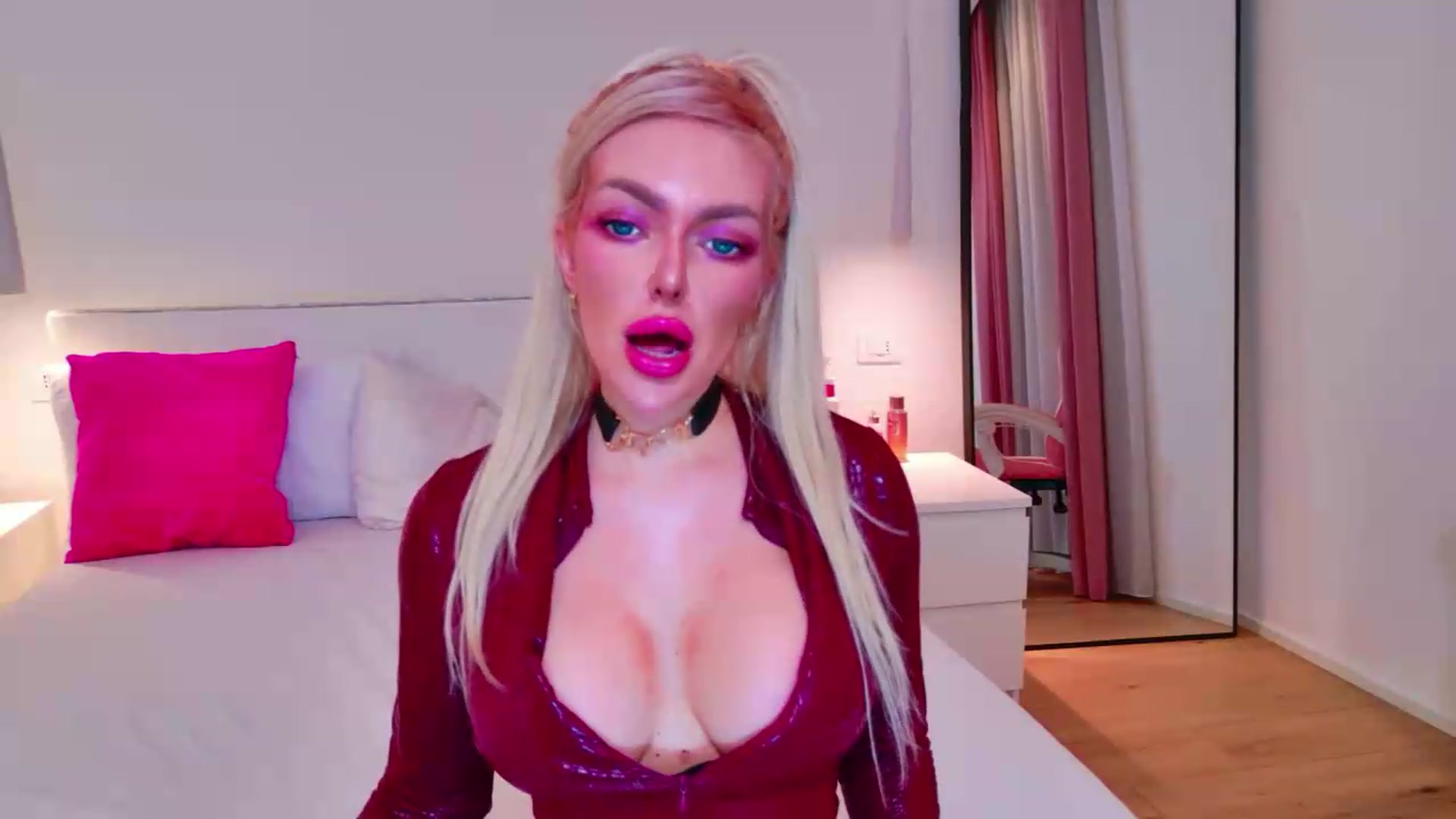 Gallery image thumbnail from Squirtly_Alex's myfreecams stream on, 08/04/2026, 21:51 image 18 of 20