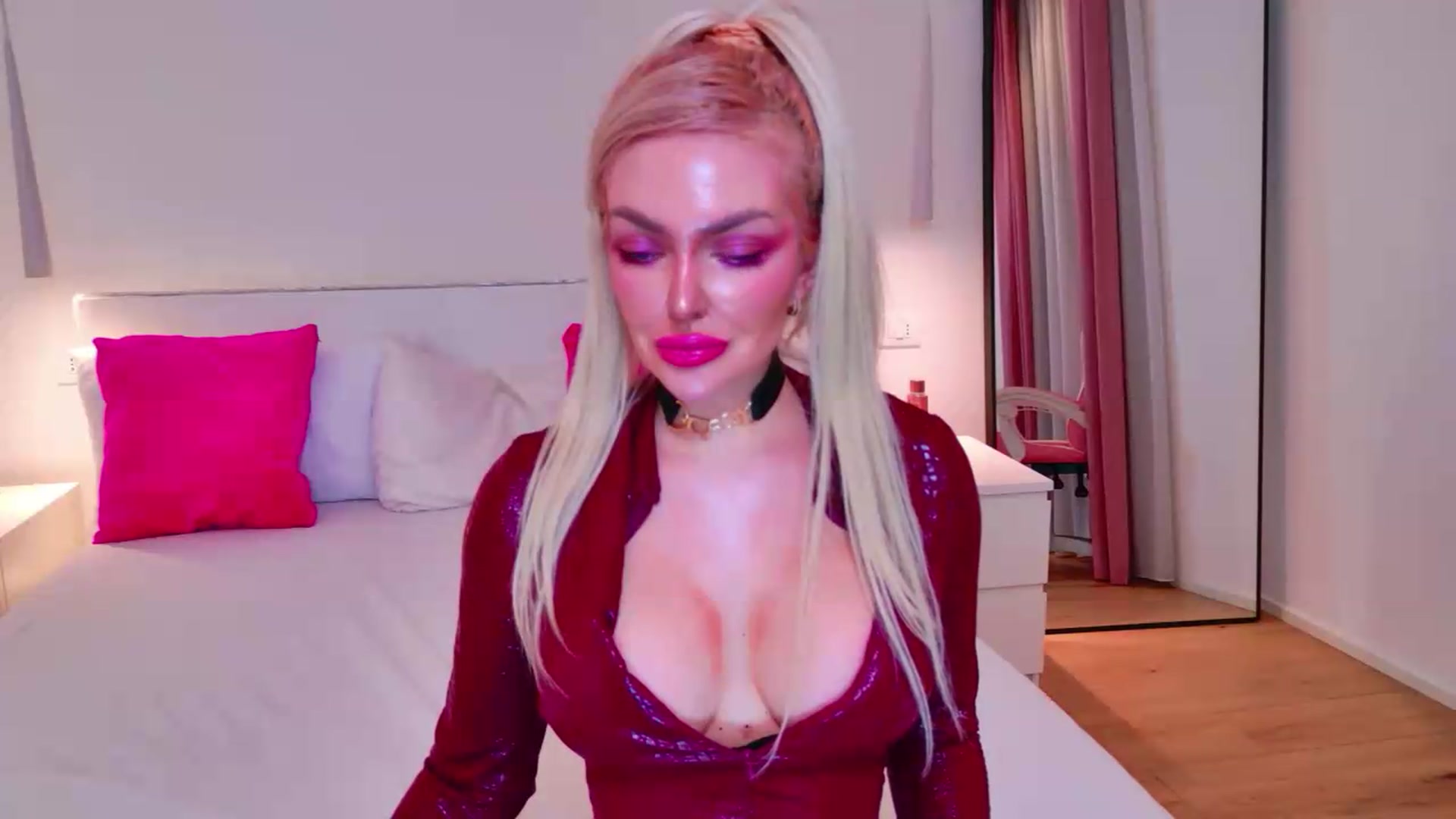Gallery image thumbnail from Squirtly_Alex's myfreecams stream on, 08/04/2026, 21:51 image 13 of 20
