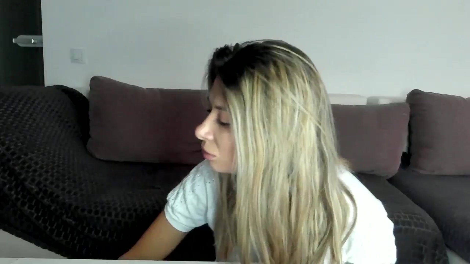 Gallery image thumbnail from SseCretA's myfreecams stream on, 03/05/2024, 07:38 image 18 of 20