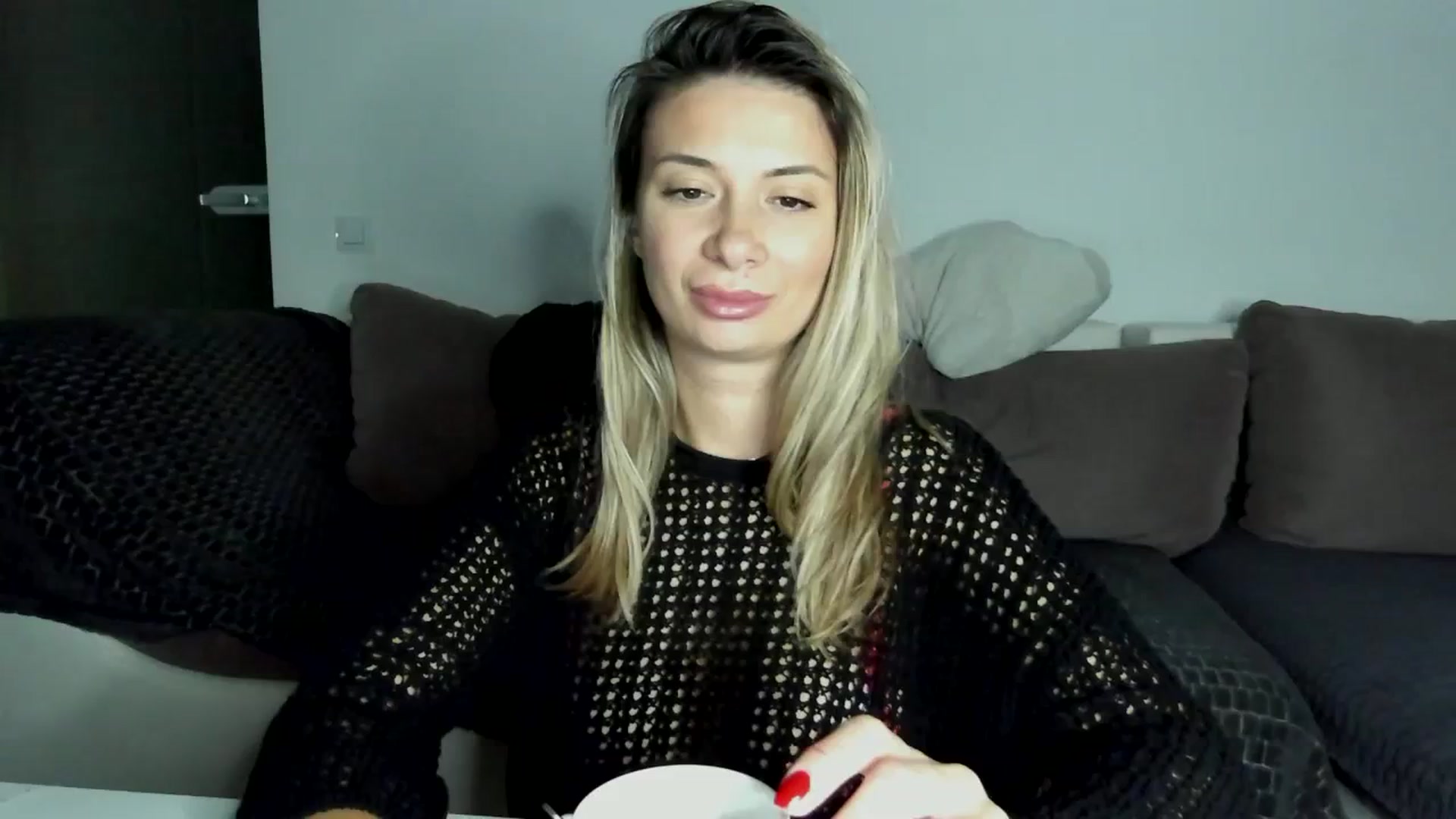 Gallery image thumbnail from SseCretA's myfreecams stream on, 03/13/2024, 05:56 image 6 of 20
