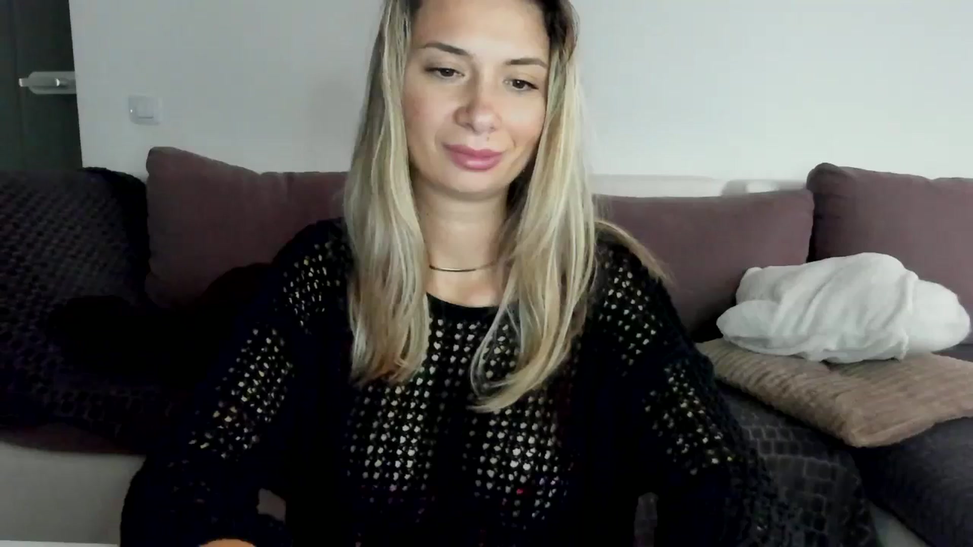 Gallery image thumbnail from SseCretA's myfreecams stream on, 03/13/2024, 07:39 image 3 of 20