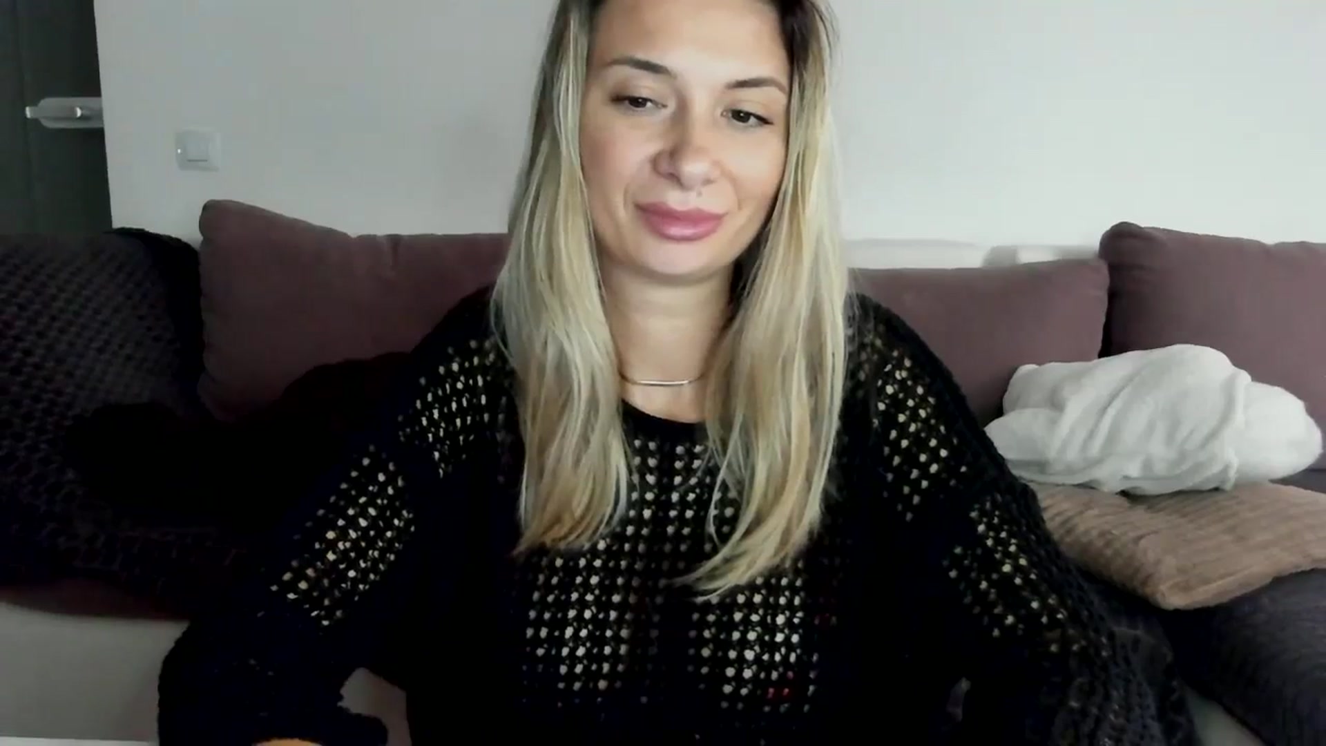 Gallery image thumbnail from SseCretA's myfreecams stream on, 03/13/2024, 07:39 image 5 of 20