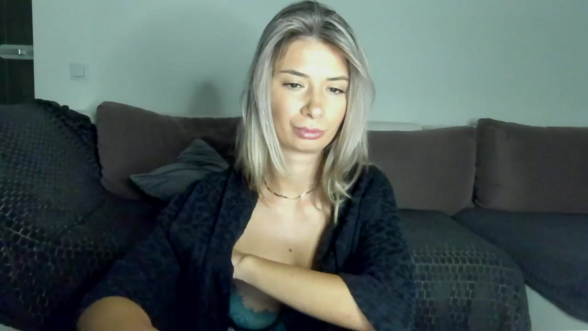 Gallery image thumbnail from SseCretA's myfreecams stream on, 04/18/2024, 05:13 image 1 of 20