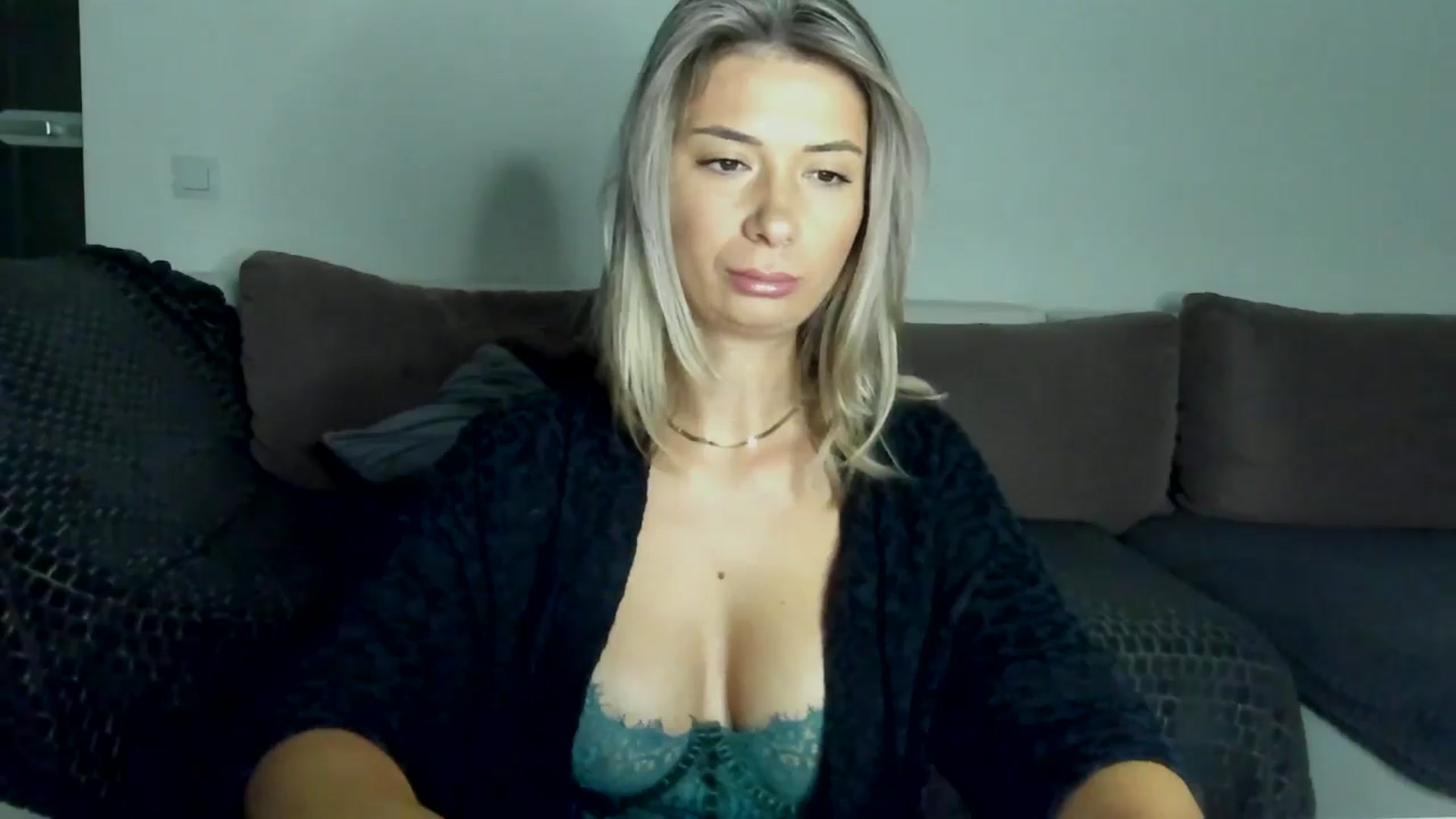 Gallery image thumbnail from SseCretA's myfreecams stream on, 04/18/2024, 05:13 image 2 of 20