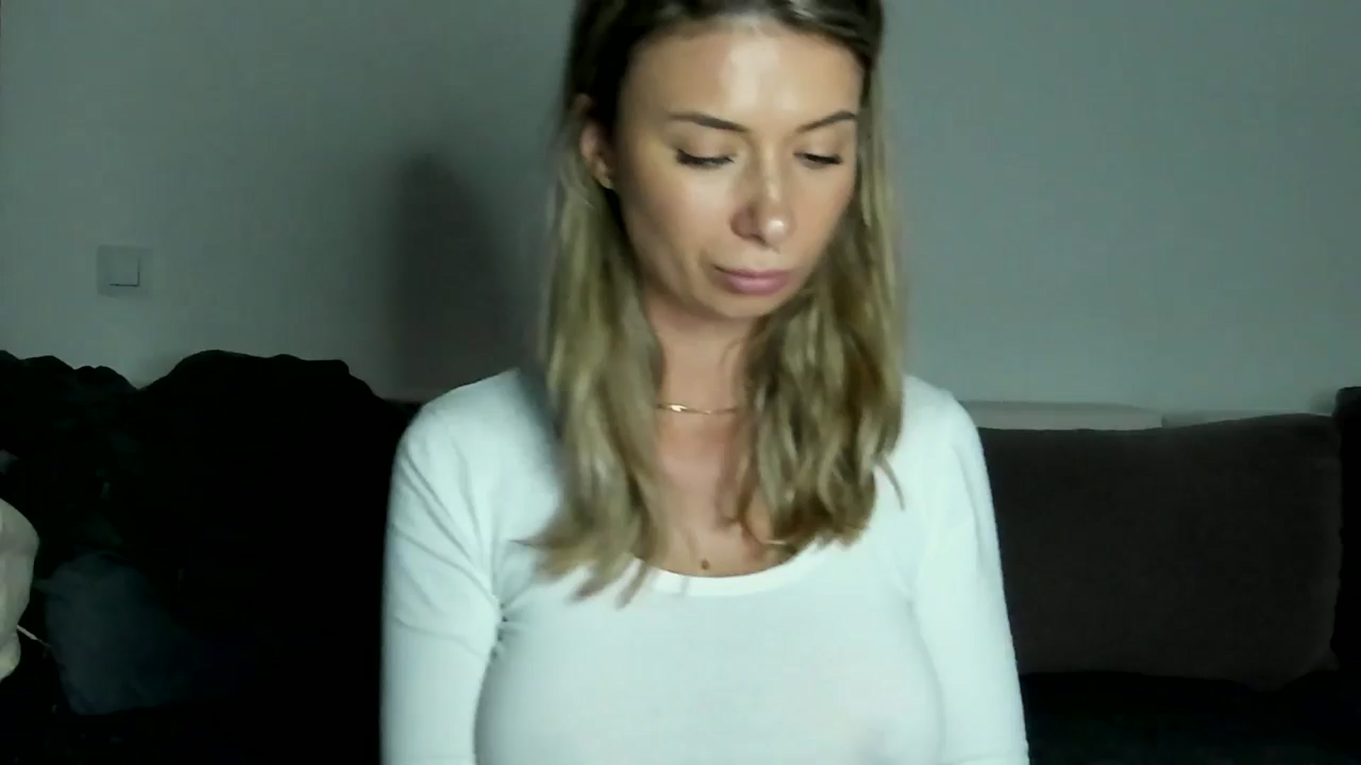Gallery image thumbnail from SseCretA's myfreecams stream on, 04/23/2024, 07:34 image 4 of 20